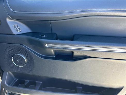 Used 2024 Ford Expedition XLT image 23