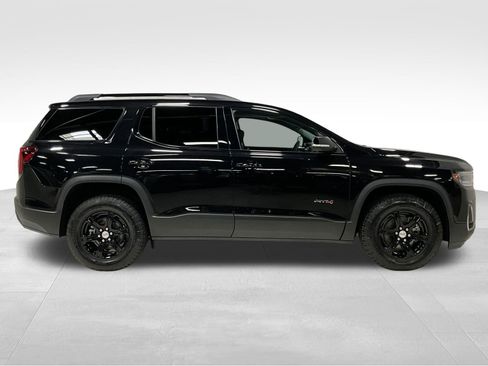 Used 2023 GMC Acadia AT4 w/ Technology Package AWD/4WD image 3