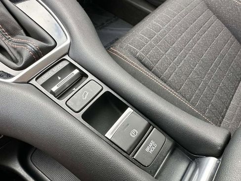 Used 2023 Honda HR-V Sport image 22