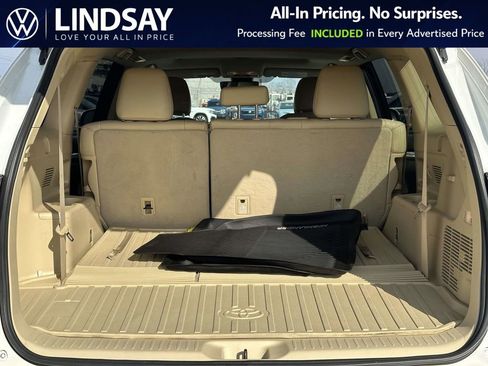 Used 2019 Toyota Highlander XLE image 15