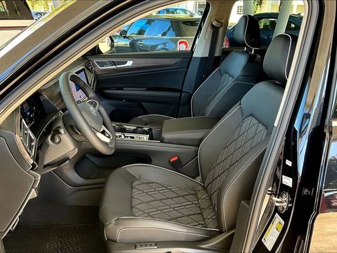 New 2026 Volkswagen Atlas SEL Premium R-Line image 18