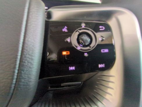 New 2026 INFINITI QX80 Luxe RWD image 17