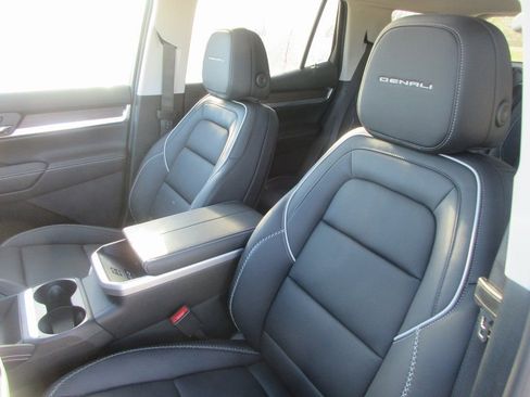 New 2026 GMC Terrain Denali AWD/4WD image 12