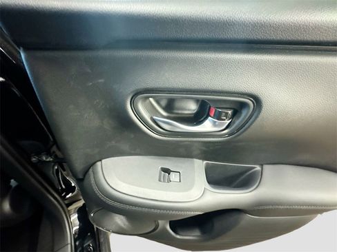 New 2026 Honda HR-V LX image 30