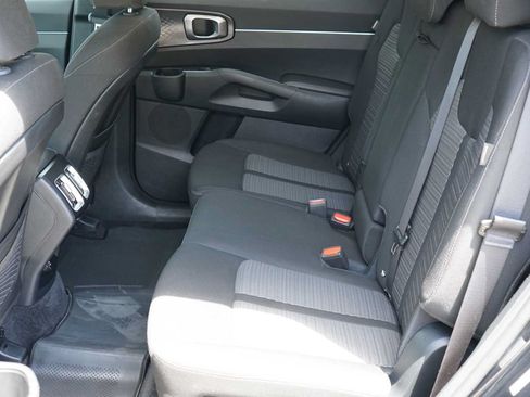 Certified 2024 Kia Sorento LX FWD image 19