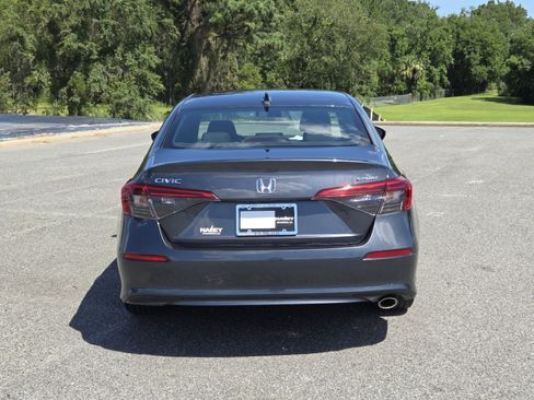 Used 2024 Honda Civic Sport image 14