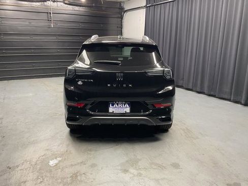 Used 2026 Buick Encore GX Avenir w/ Avenir Technology Package FWD image 6