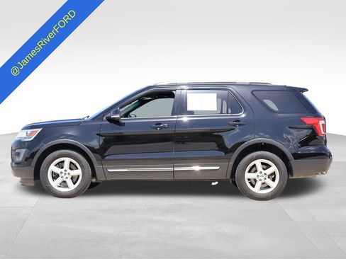 Used 2016 Ford Explorer XLT w/ Equipment Group 202A AWD/4WD image 2