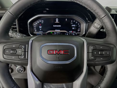 Used 2024 GMC Sierra 1500 SLE image 16