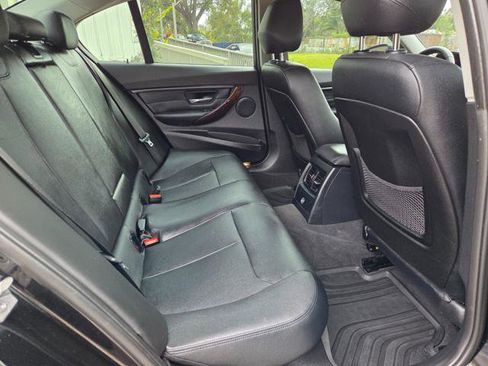 Used 2015 BMW 328i 328i Sedan w/ Technology Package image 24