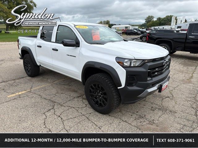 Used 2025 Chevrolet Colorado Trail Boss AWD/4WD image 2