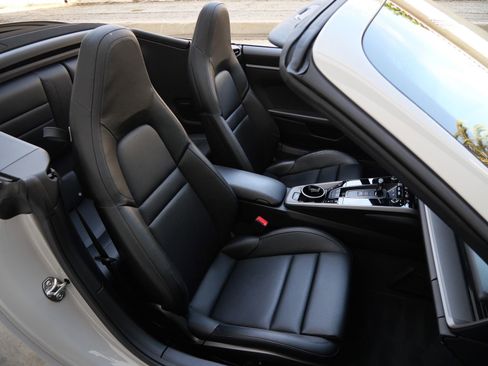 Used 2021 Porsche 911 Carrera 4S image 23