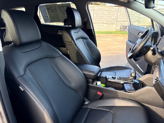 Certified 2024 Kia Sportage EX FWD image 23