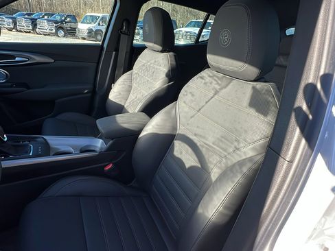 Used 2024 Alfa Romeo Tonale Veloce image 17