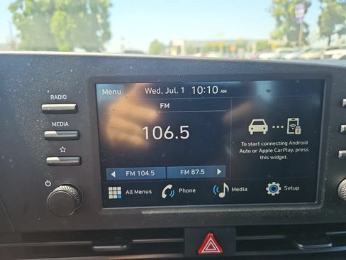 Used 2025 Hyundai Elantra Sport FWD image 15