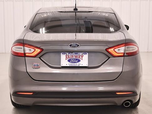 Used 2013 Ford Fusion SE FWD image 8