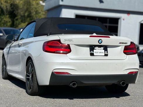 Used 2018 BMW M240i Convertible image 3