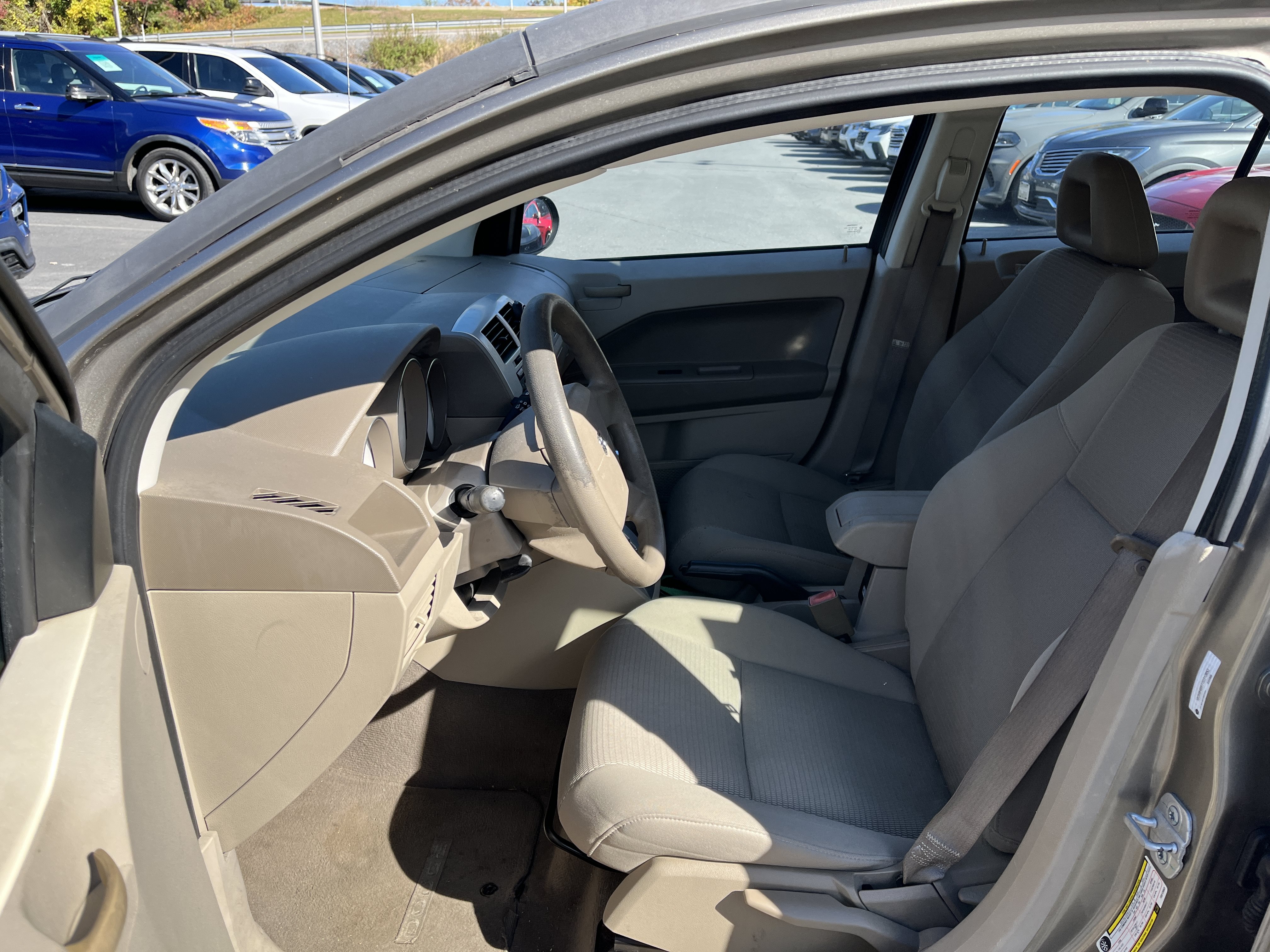Used 2007 Dodge Caliber SXT FWD image 12