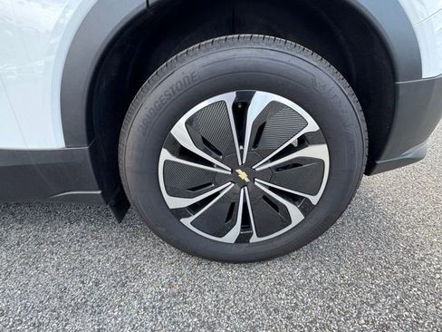 New 2025 Chevrolet Blazer EV LT image 3