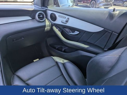 Used 2022 Mercedes-Benz GLC 300 image 22