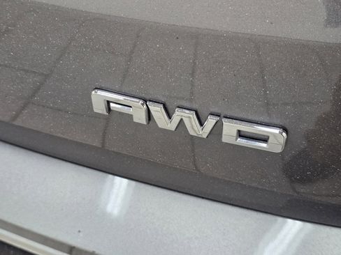 Used 2018 GMC Terrain SLT w/ Preferred Package image 18