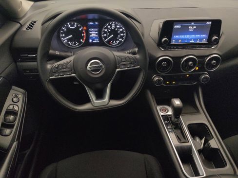 Used 2020 Nissan Sentra S image 22