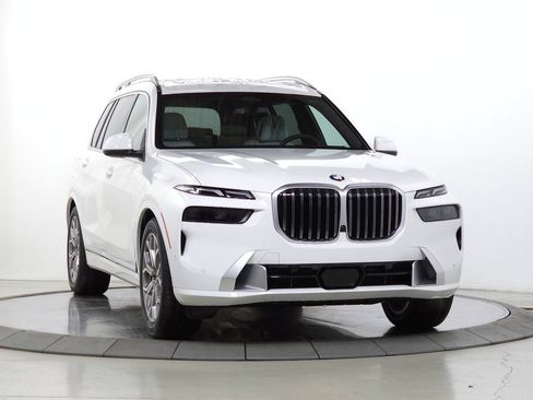 Used 2026 BMW X7 xDrive40i w/ Premium Package AWD/4WD image 1
