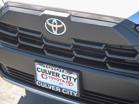 New 2026 Toyota Corolla Cross L FWD image 6