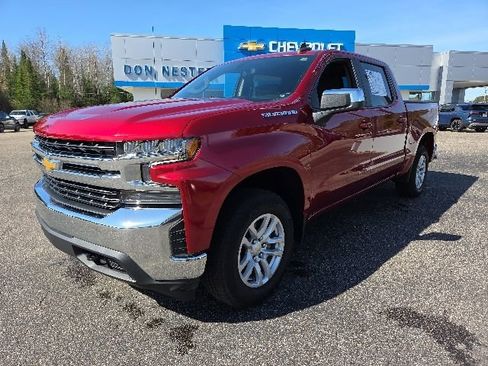 Used 2021 Chevrolet Silverado 1500 LT AWD/4WD image 3