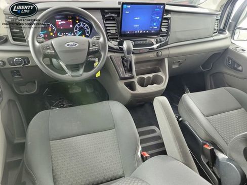 Used 2023 Ford Transit 350 XLT image 32