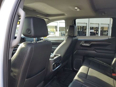 Used 2022 GMC Sierra 1500 SLT w/ SLT Premium Plus Package image 11