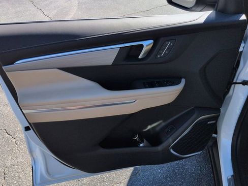 New 2026 Buick Enclave Preferred w/ Power Package image 23