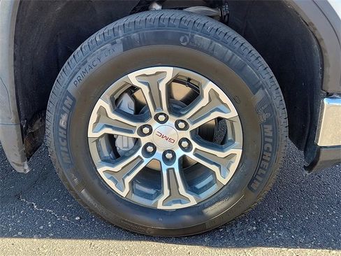 Certified 2025 GMC Sierra 1500 SLT image 7