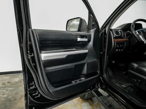 Used 2017 Toyota Tundra Limited image 40