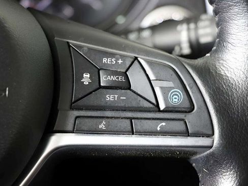 Used 2020 Nissan Rogue SV w/ Premium Package FWD image 29