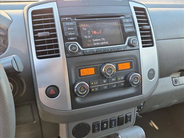 Used 2017 Nissan Frontier SV w/ SV Value Truck Package RWD image 12