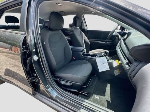 New 2026 Kia K4 FWD image 25