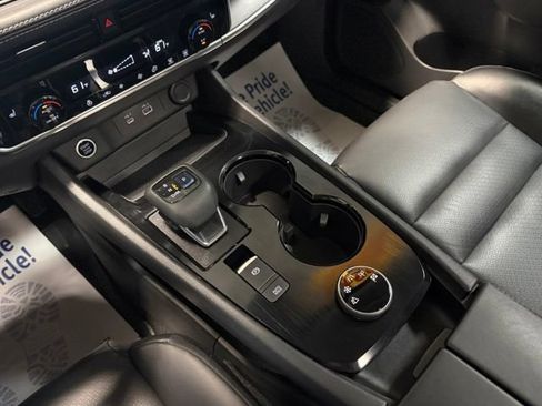 Used 2021 Nissan Rogue SV AWD/4WD image 16