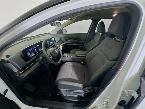 Used 2023 Nissan Ariya FWD image 13