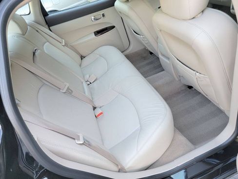 Used 2009 Buick LaCrosse CXL w/ Driver Confidence Package FWD image 27