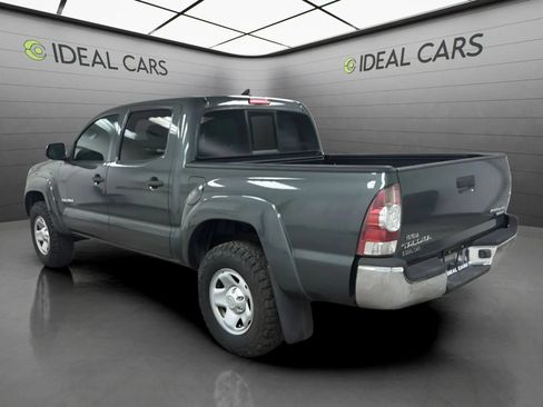 Used 2014 Toyota Tacoma PreRunner w/ SR5 Package RWD image 7