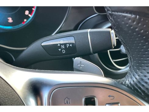 Used 2021 Mercedes-Benz GLC 300 image 38