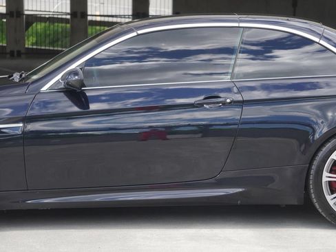 Used 2011 BMW M3 Convertible RWD image 29