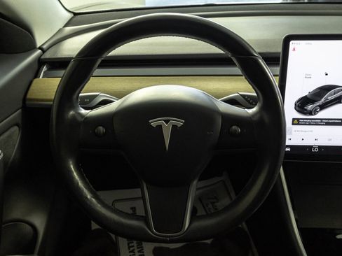 Used 2018 Tesla Model 3 Long Range AWD/4WD image 26
