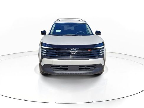 New 2026 Nissan Kicks SR image 2