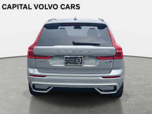Certified 2025 Volvo XC60 B5 Plus image 6