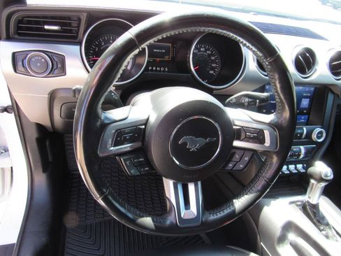 Used 2022 Ford Mustang Premium RWD image 21