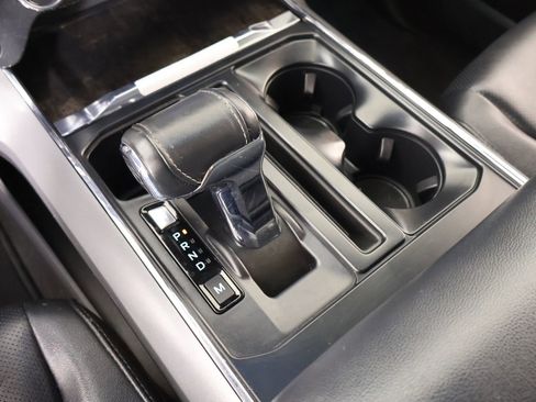 Used 2023 Ford F150 Lariat image 9