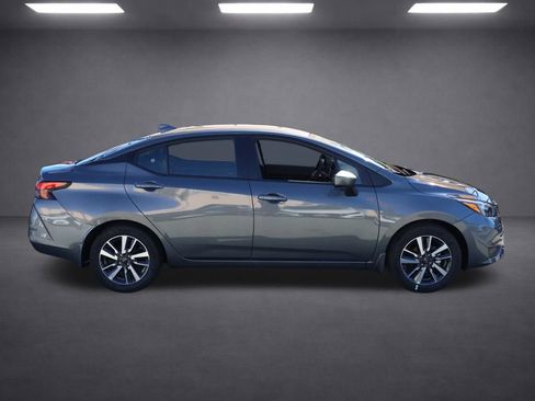 New 2025 Nissan Versa SV image 3