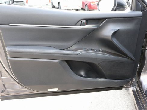 Used 2022 Toyota Camry XSE w/ Cold Weather Package image 20